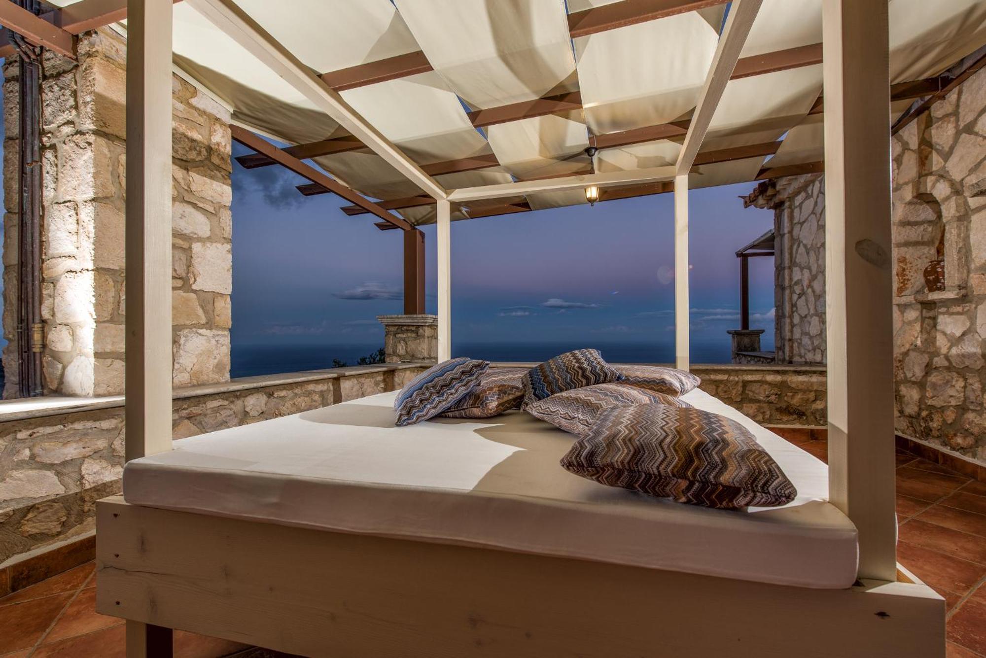 Armos Stone - Private Pool & Sea Views, By Zantewize Vila