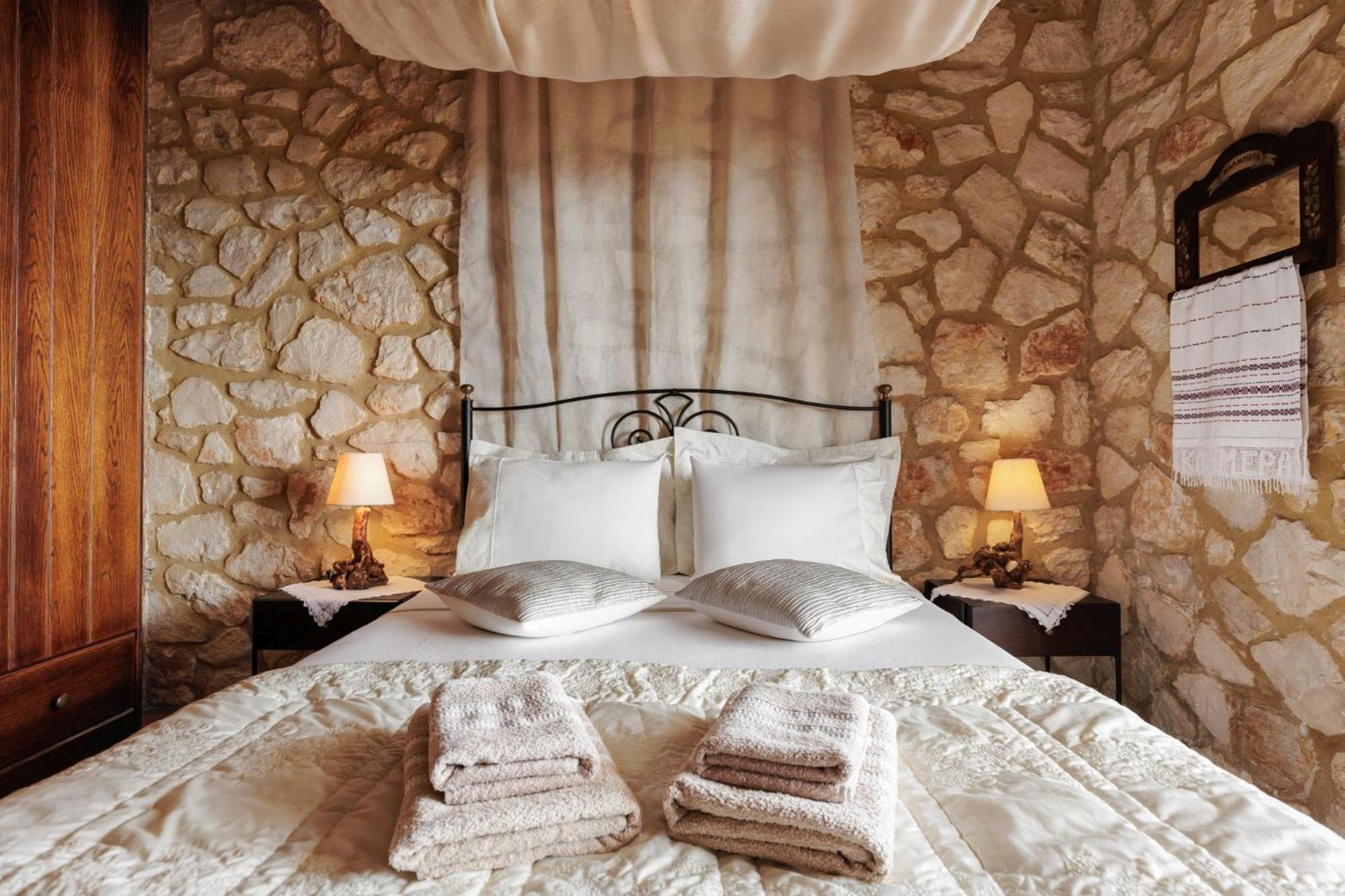Vila Armos Stone - Private Pool & Sea Views, By Zantewize
